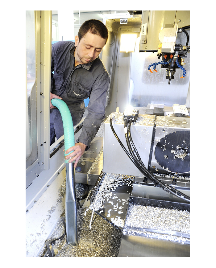 ASPIRATEUR EAU ET POUSSIÈRE