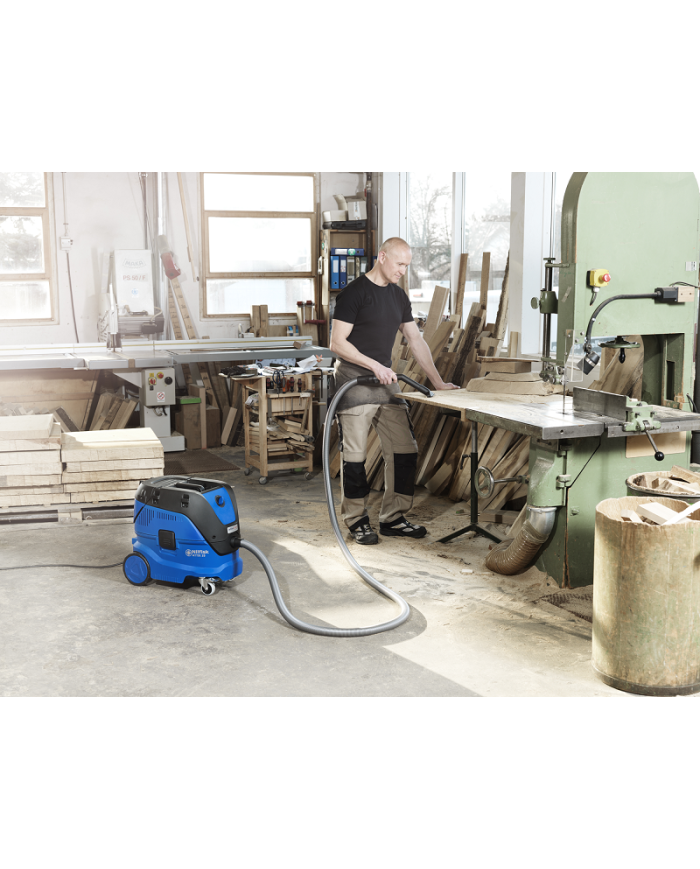 ASPIRATEUR EAU ET POUSSIÈRE