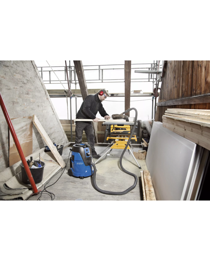 ASPIRATEUR EAU ET POUSSIÈRE