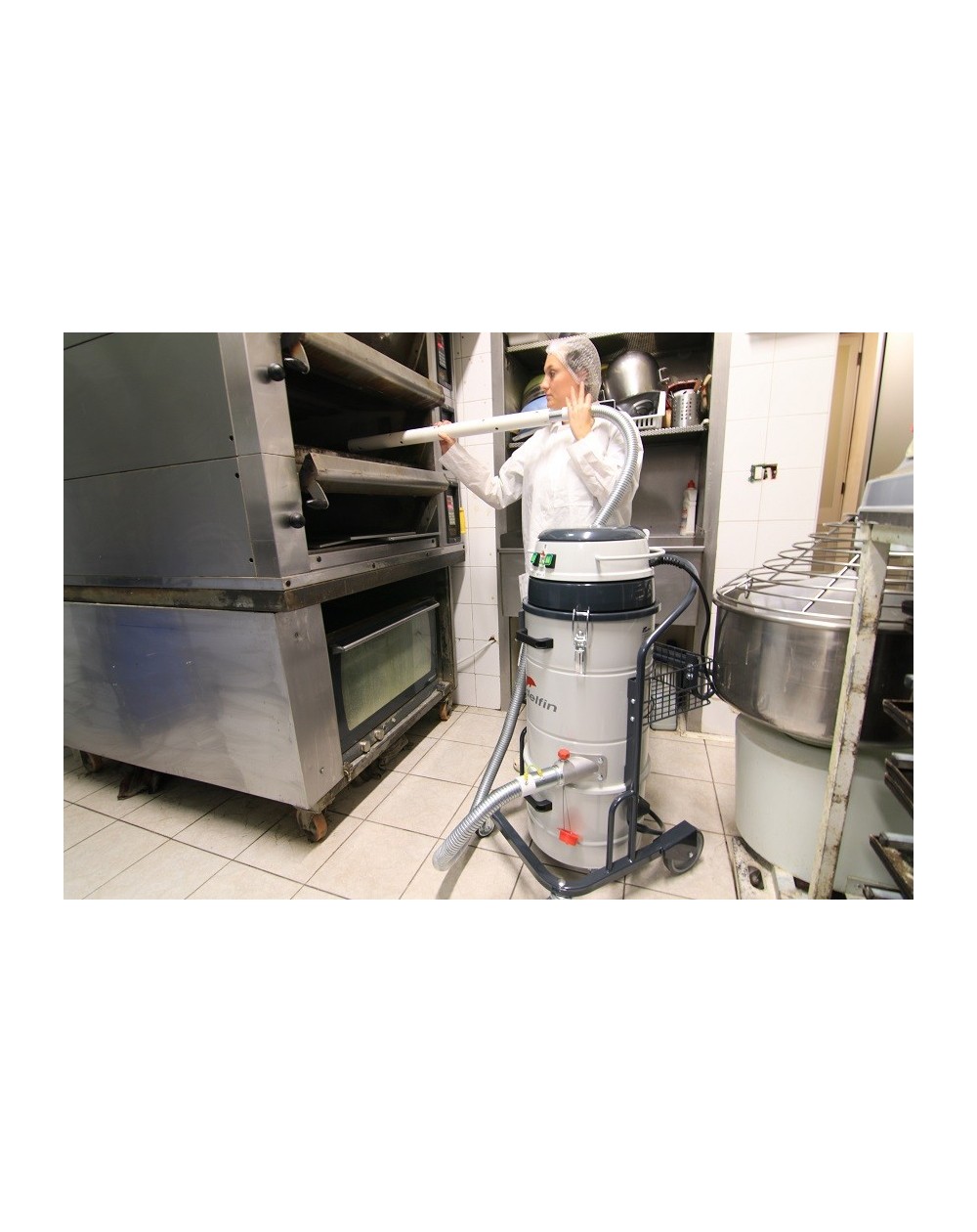 ASPIRATEUR POUSSIÈRES ET SOLIDES