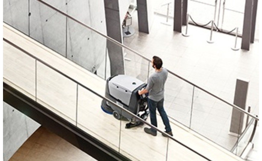 Vous entendez l’auto laveuse ?